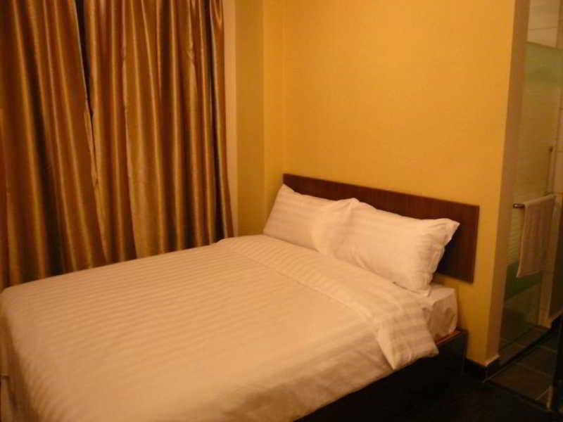 101 Hotel Bangi Exterior photo